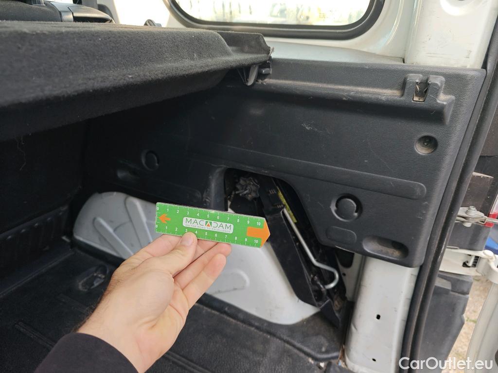  Renault  Kangoo RENAULT  Combi / 2013 / 4P / combi Profesional M1-AF En. dCi 66kW (90CV) E6 #62