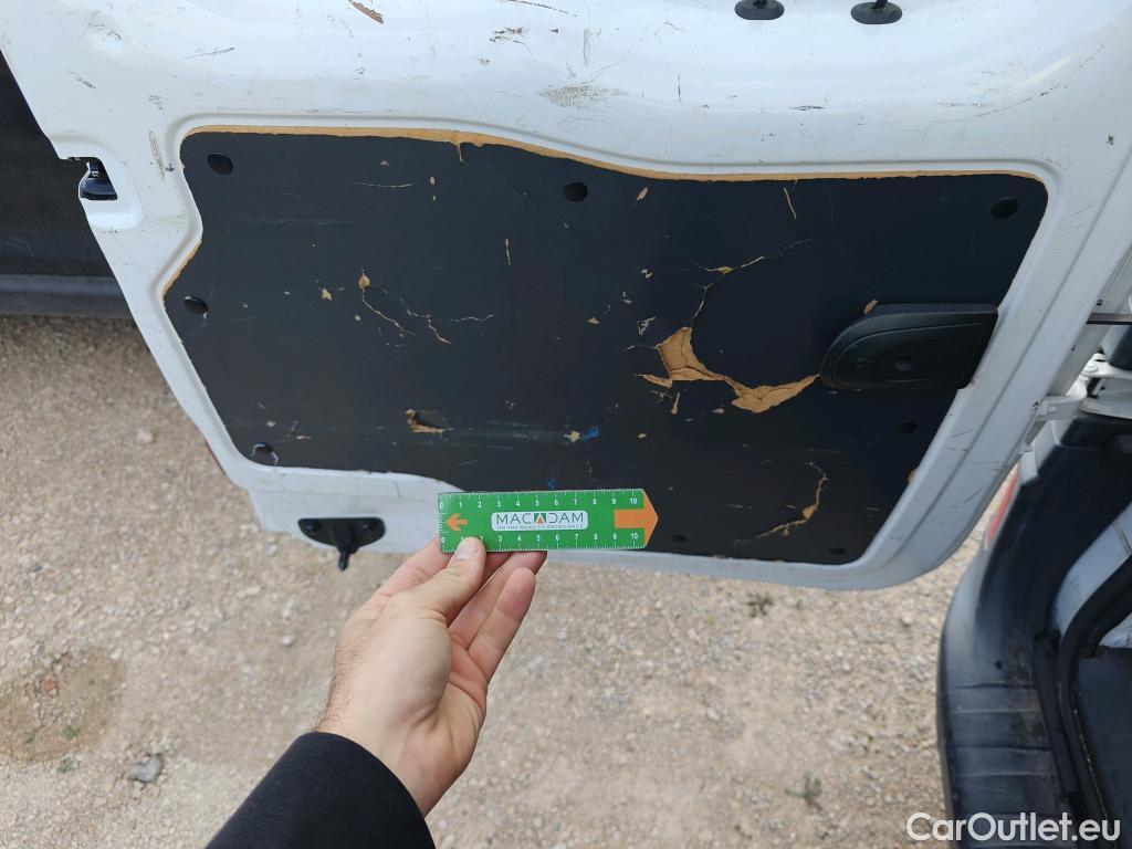  Renault  Kangoo RENAULT  Combi / 2013 / 4P / combi Profesional M1-AF En. dCi 66kW (90CV) E6 #37