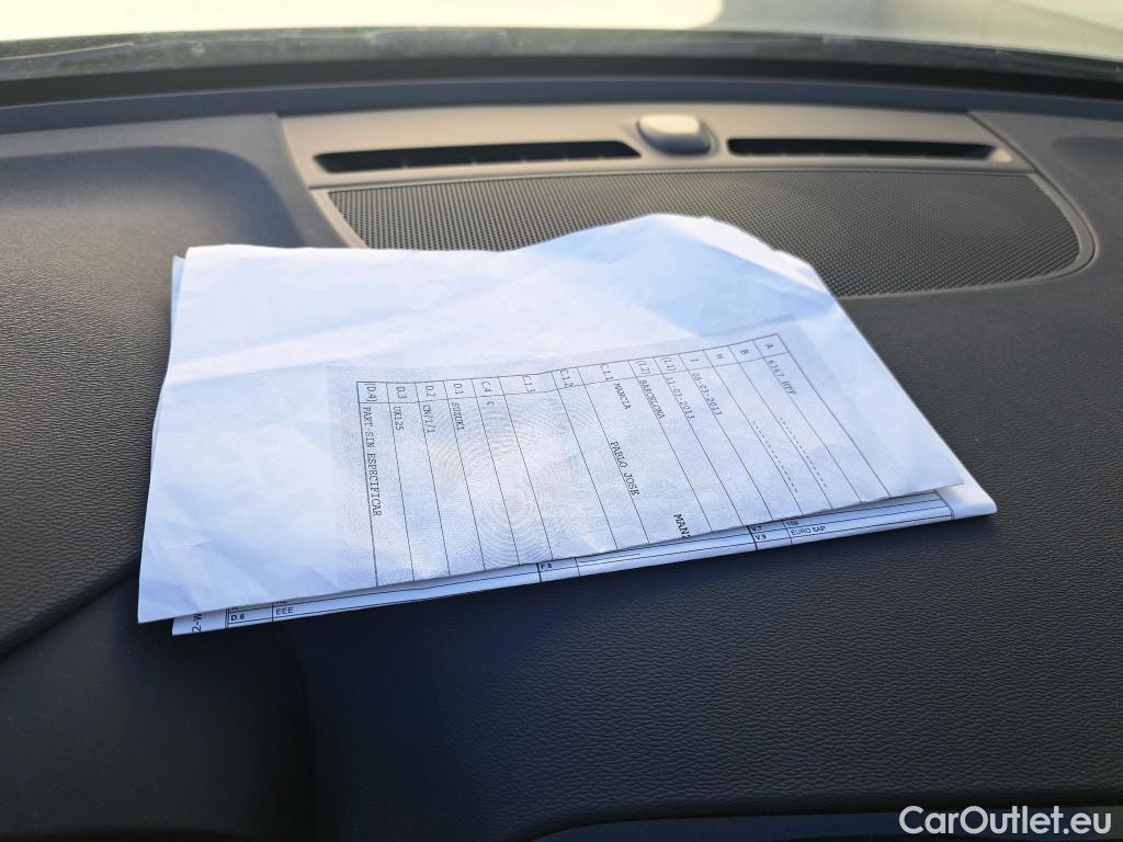  Volvo  XC 40 VOLVO XC40 / 2017 / 5P / todoterreno 2.0 B4 G AWD Momentum Pro Auto #22