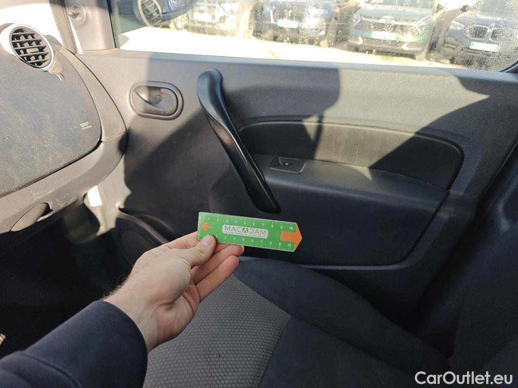  Renault  Kangoo RENAULT  Combi / 2013 / 4P / combi Profesional M1-AF En. dCi 66kW (90CV) E6 #57