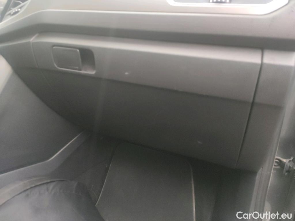  Volkswagen  T-ROC VOLKSWAGEN  / 2017 / 5P / todoterreno Advance 2.0 TDI 85kW (115CV) #5