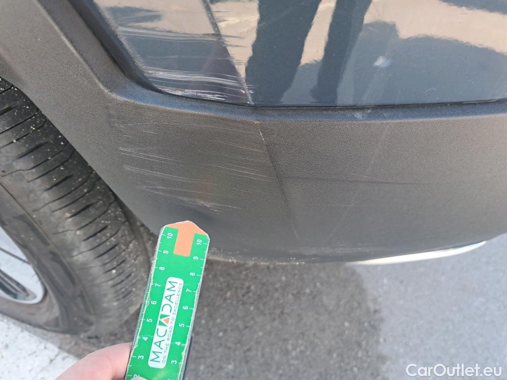  Volvo  XC 40 VOLVO XC40 / 2017 / 5P / todoterreno 2.0 B4 G AWD Momentum Pro Auto #19