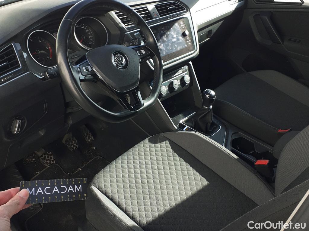  Volkswagen  Tiguan VOLKSWAGEN  / 2016 / 5P / todoterreno Advance 2.0 TDI 110kW (150CV) #24