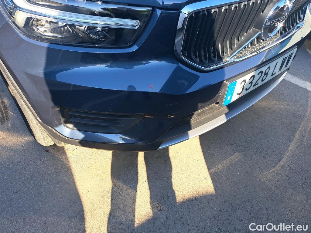  Volvo  XC 40 VOLVO XC40 / 2017 / 5P / todoterreno 2.0 B4 G AWD Momentum Pro Auto #24