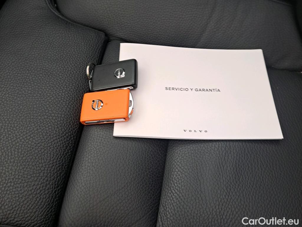  Volvo  XC60  Plus Bright Recharge Plug-In Hybrid AWD 2.0 T6 400CV AT8 E6d #7