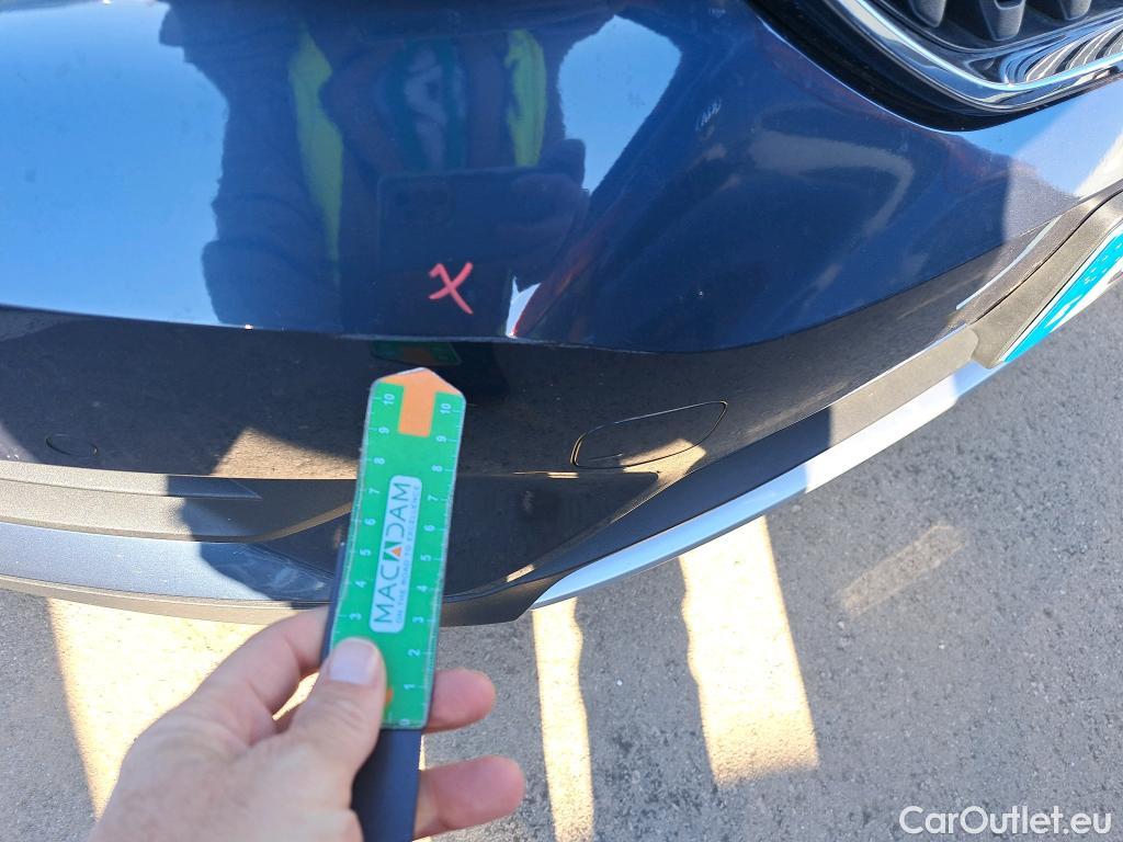  Volvo  XC 40 VOLVO XC40 / 2017 / 5P / todoterreno 2.0 B4 G AWD Momentum Pro Auto #25