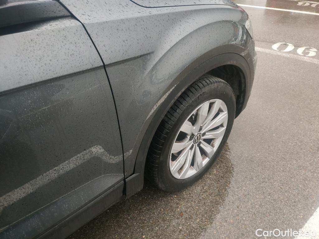  Volkswagen  T-ROC VOLKSWAGEN  / 2017 / 5P / todoterreno Advance 2.0 TDI 85kW (115CV) #13