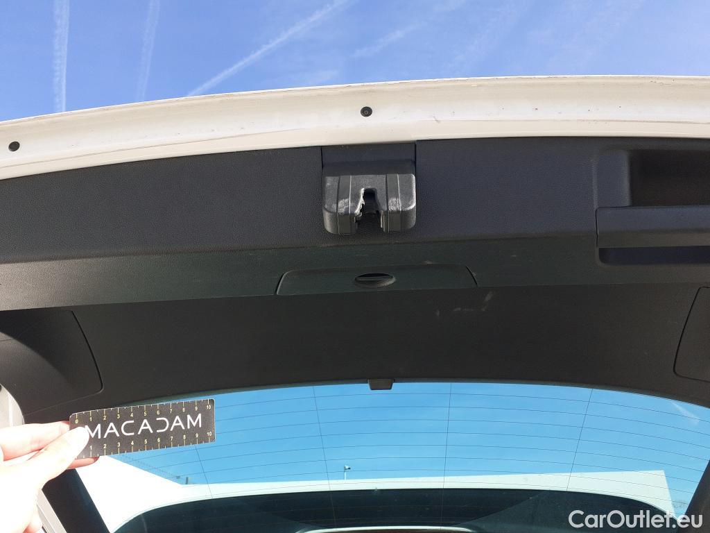  Volkswagen  Tiguan VOLKSWAGEN  / 2016 / 5P / todoterreno Advance 2.0 TDI 110kW (150CV) #9