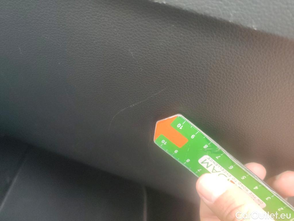  Volkswagen  T-ROC VOLKSWAGEN  / 2017 / 5P / todoterreno Advance 2.0 TDI 85kW (115CV) #6