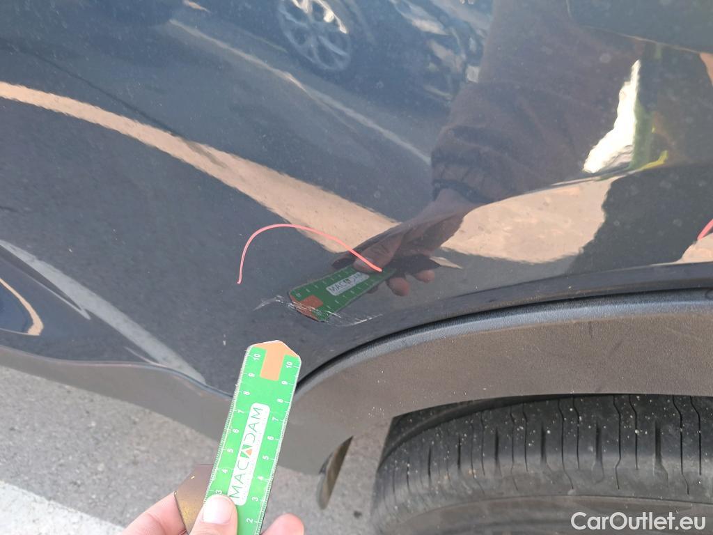  Volvo  XC 40 VOLVO XC40 / 2017 / 5P / todoterreno 2.0 B4 G AWD Momentum Pro Auto #4