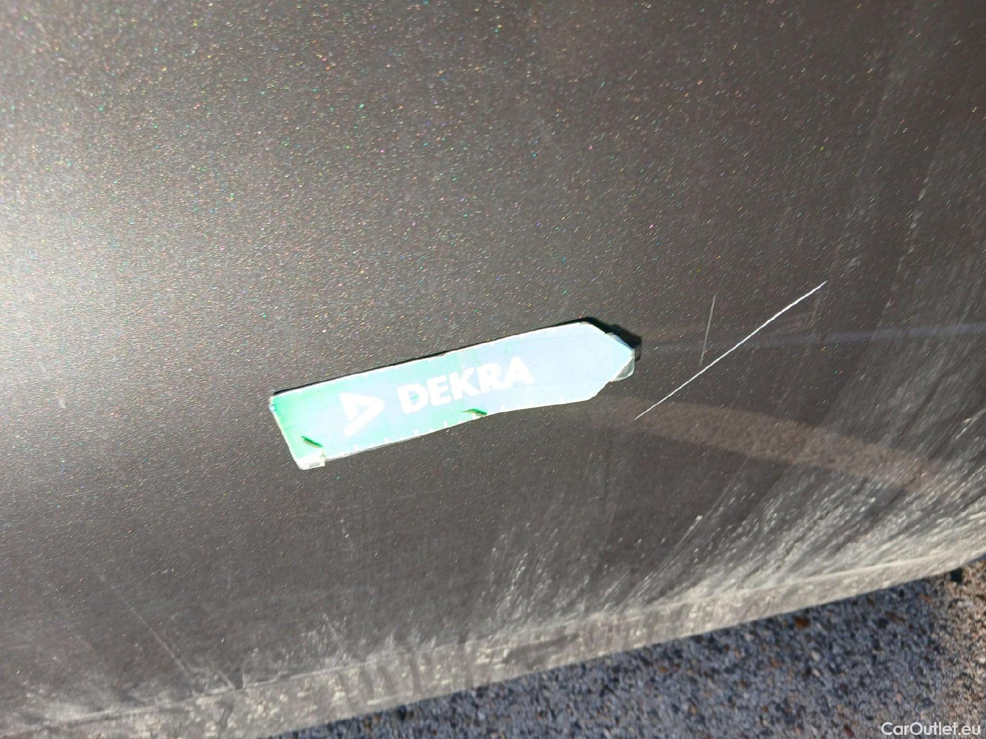  Bmw  Serie 2 BMW  Gran Tourer/2018/5P/monovolumen compacto 218d xDrive #27