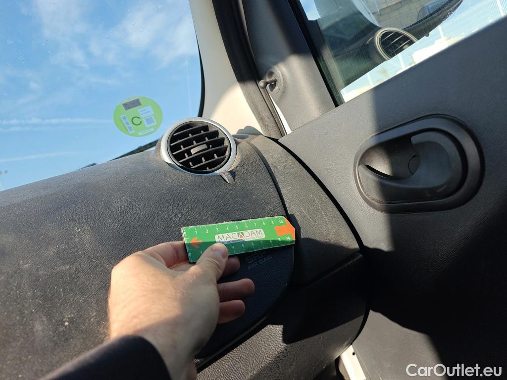  Renault  Kangoo RENAULT  Combi / 2013 / 4P / combi Profesional M1-AF En. dCi 66kW (90CV) E6 #45