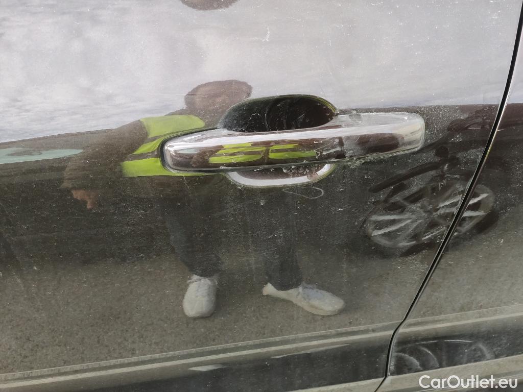  Volvo  XC60 VOLVO  / 2017 / 5P / todoterreno 2.0 B4 D4 AWD Business Plus Auto #26