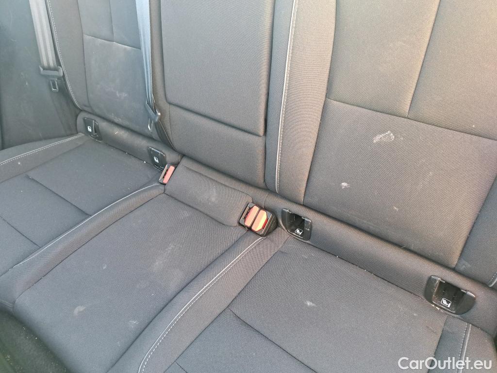  Volvo  XC 40 VOLVO XC40 / 2017 / 5P / todoterreno 2.0 B4 G AWD Momentum Pro Auto #27