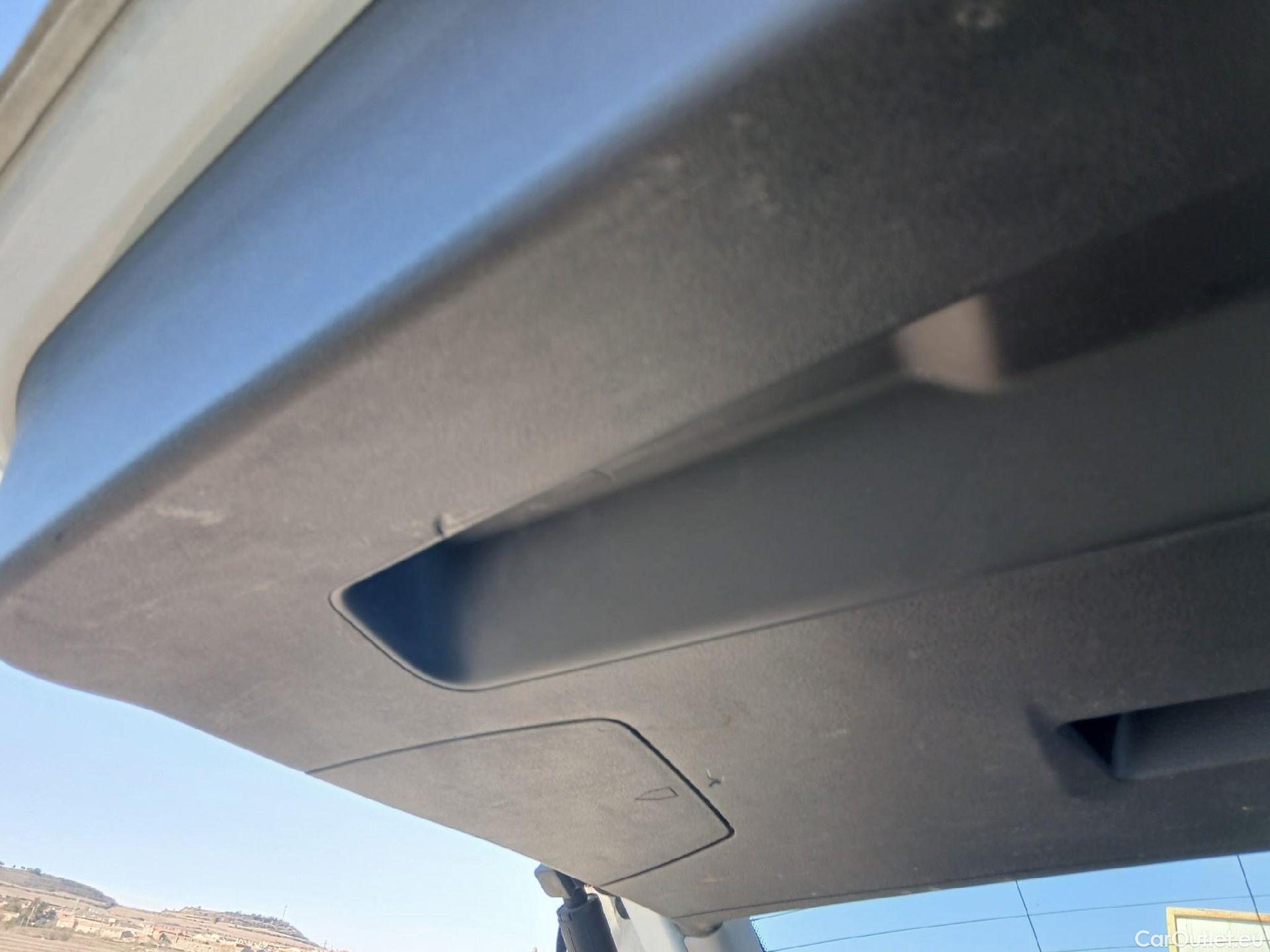  Bmw  X1 BMW  / 2019 / 5P / todoterreno sDrive18dA Corporate #16