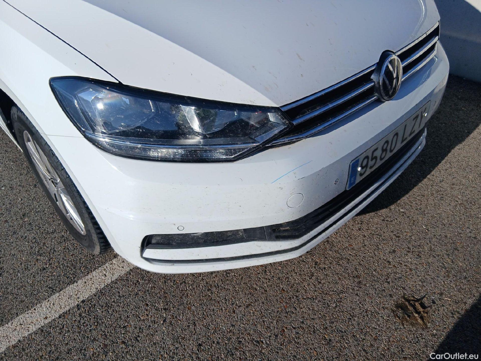  Volkswagen  Touran VOLKSWAGEN  / 2015 / 5P / monovolumen compacto Advance 2.0 TDI 90kW (122CV) #1