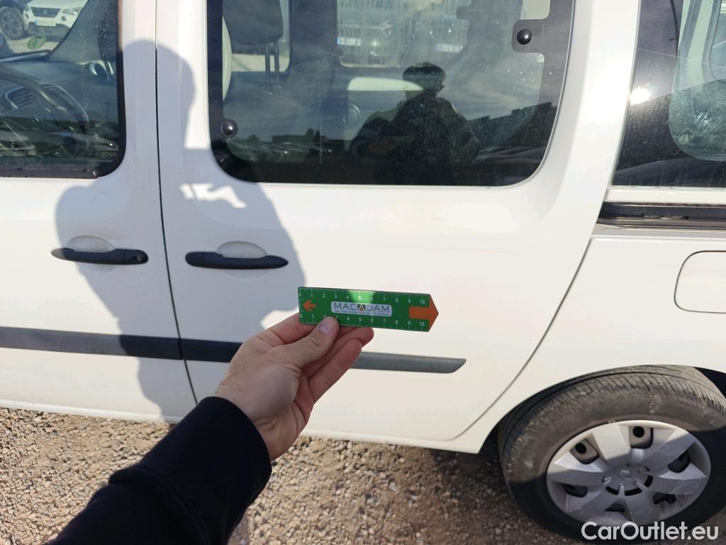  Renault  Kangoo RENAULT  Combi / 2013 / 4P / combi Profesional M1-AF En. dCi 66kW (90CV) E6 #20