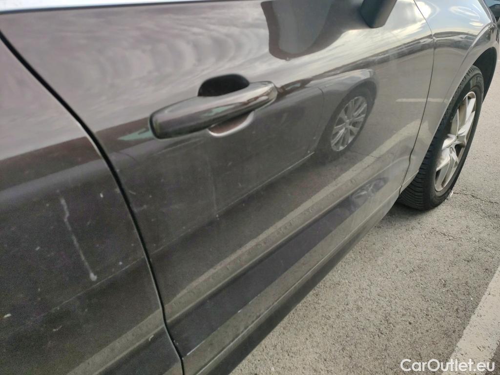  Volvo  XC60 VOLVO  / 2017 / 5P / todoterreno 2.0 B4 D4 AWD Business Plus Auto #5