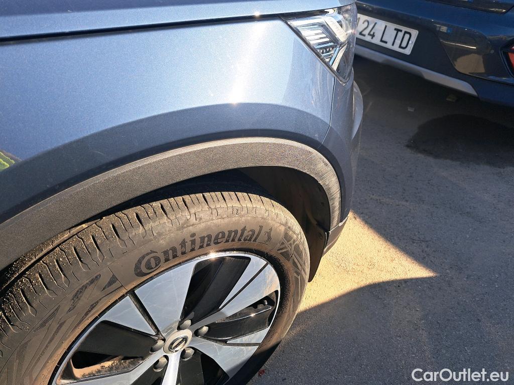  Volvo  XC 40 VOLVO XC40 / 2017 / 5P / todoterreno 2.0 B4 G AWD Momentum Pro Auto #30