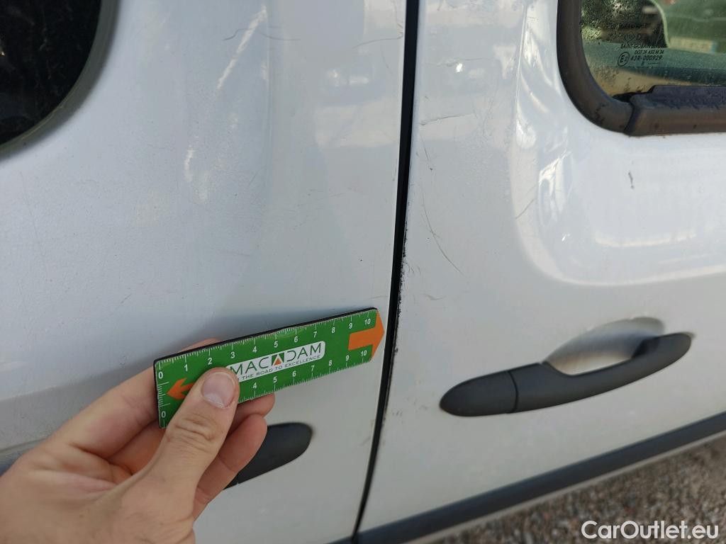  Renault  Kangoo RENAULT  Combi / 2013 / 4P / combi Profesional M1-AF En. dCi 66kW (90CV) E6 #33