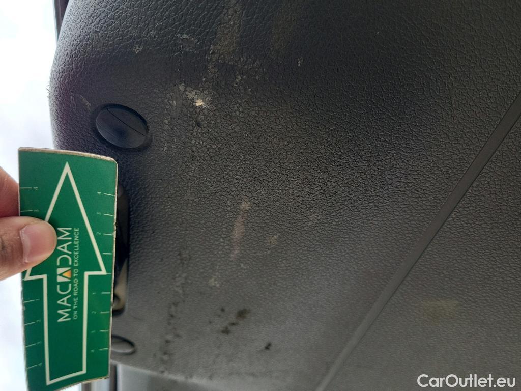  Opel  Vivaro OPEL  / 2019 / 4P / combi 1.5 Diésel 88kW (120CV) L Std Express #51