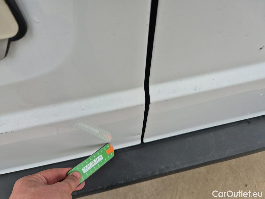  Mercedes  Vito MERCEDES-BENZ  / 2014 / 4P / furgón 110CDI 75kW furgón Pro compacta #12