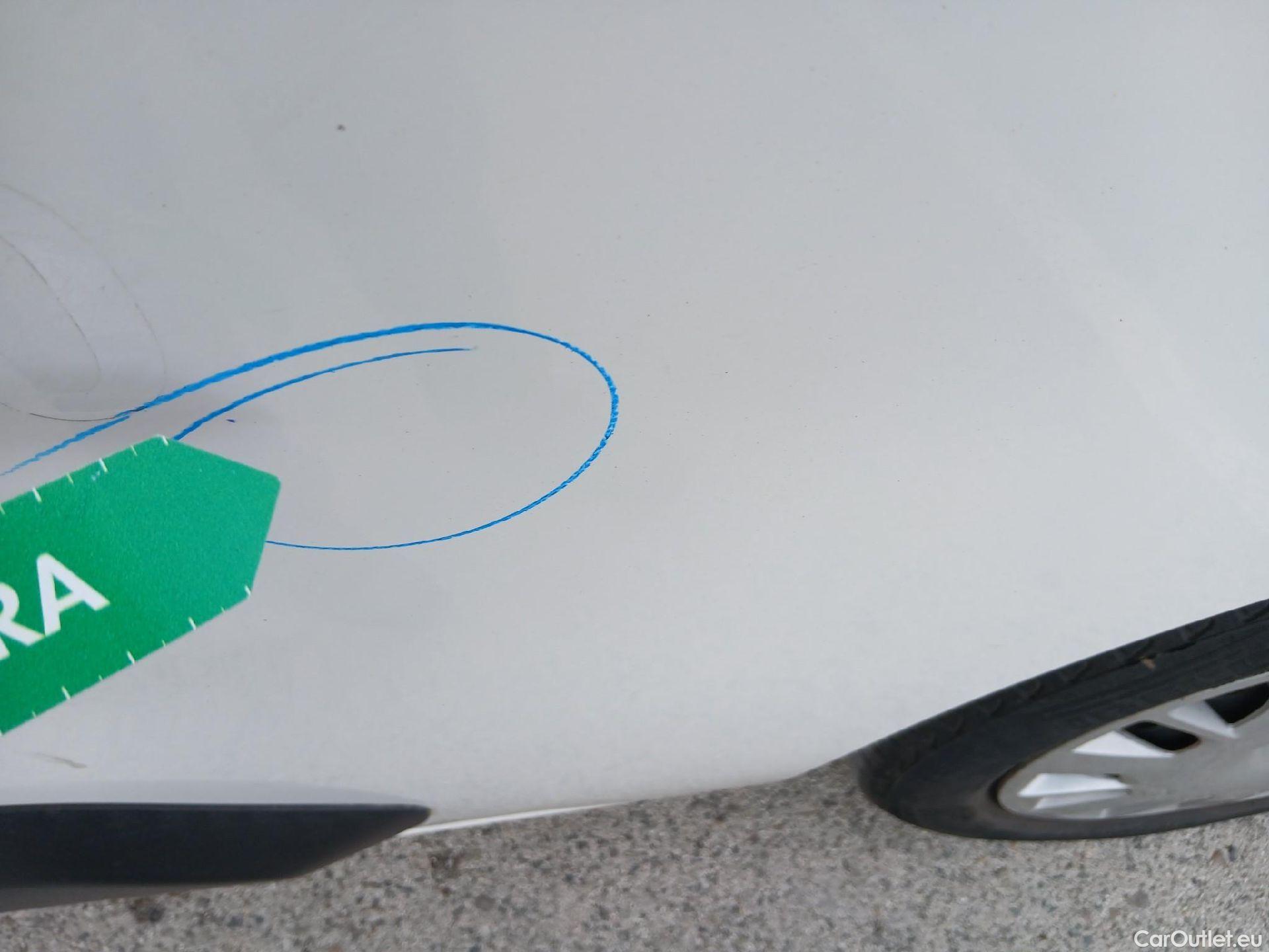  Opel  Combo OPEL  Life / 2018 / 4P / monovolumen compacto 1.5 TD 75kW (100CV) S/S Expression L #8