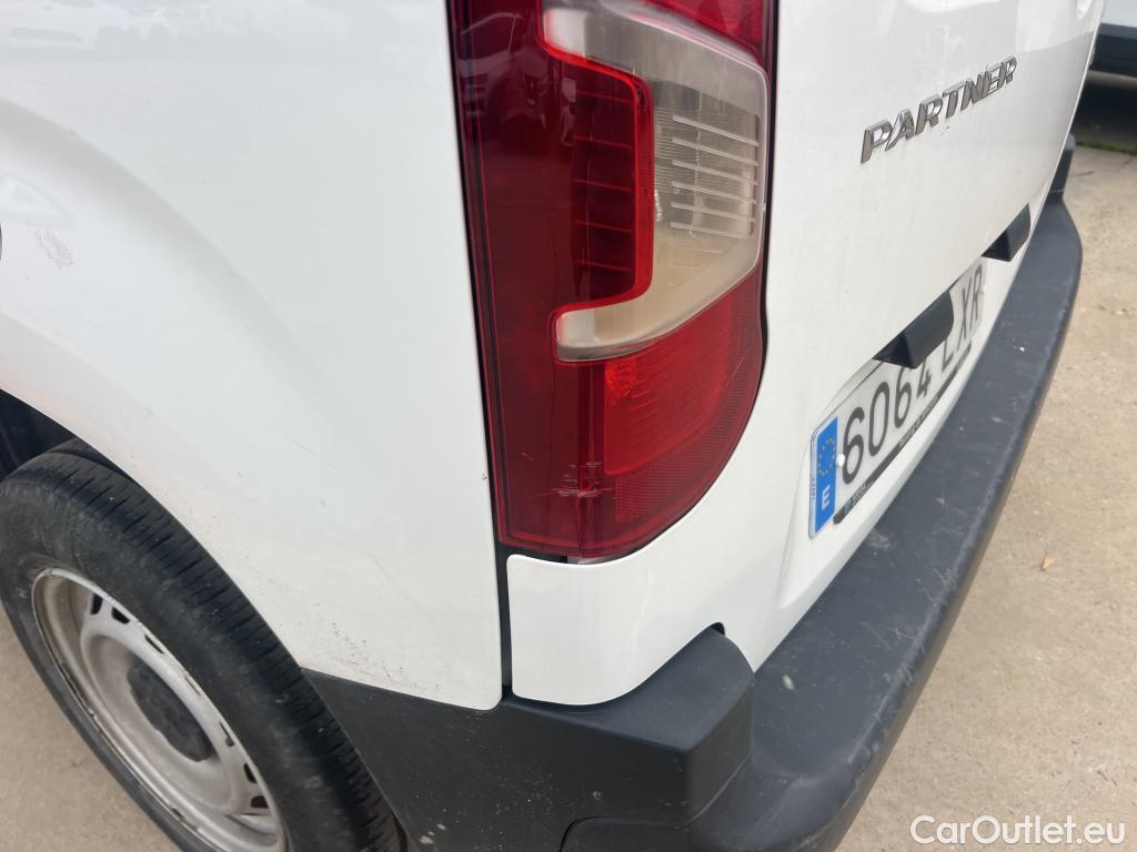  Peugeot  Partner PEUGEOT  / 2018 / 3P / furgón derivado de turismo Pro Standard 600kg BlueHDi 73kW #7