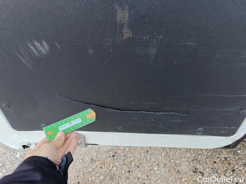  Peugeot  Boxer PEUGEOT  / 2014 / 4P / furgón Pack 335 L3H2 BlueHDi 96KW (130CV) #37