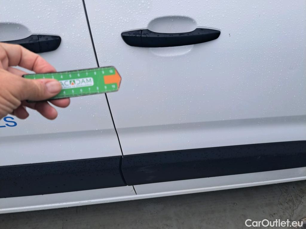  Citroen  Berlingo CITROEN  / 2018 / 4P / furgón derivado de turismo Doble Cab. Talla XL BlueHDi 100 CONTROL #47