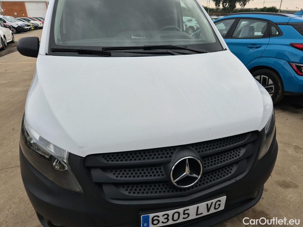  Mercedes  Vito MERCEDES-BENZ  / 2014 / 4P / furgón 110CDI 75kW furgón Pro compacta #19