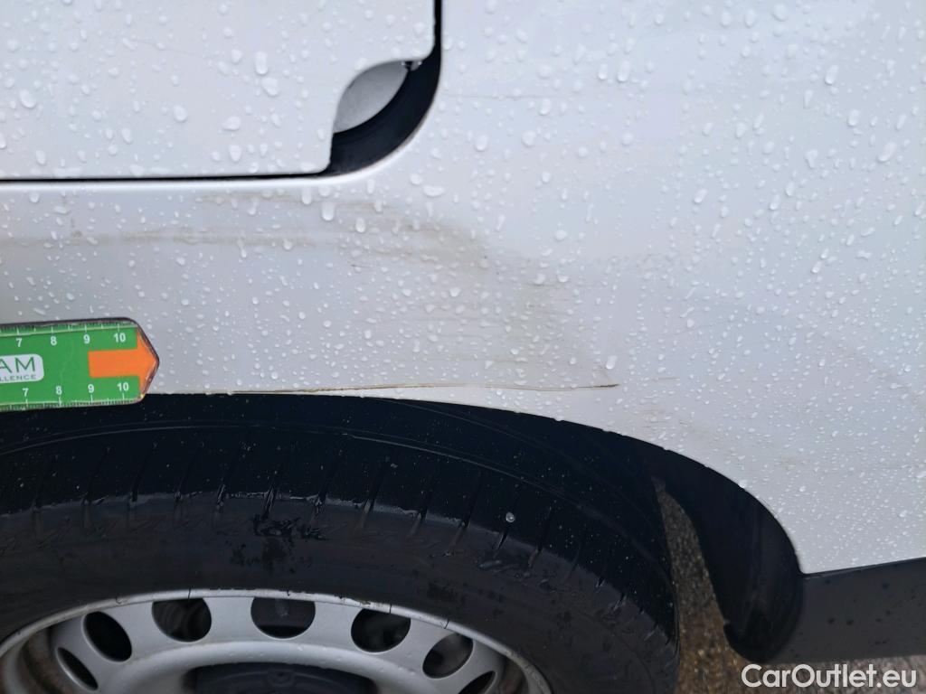  Citroen  Berlingo CITROEN  / 2018 / 4P / furgón derivado de turismo Doble Cab. Talla XL BlueHDi 100 CONTROL #7