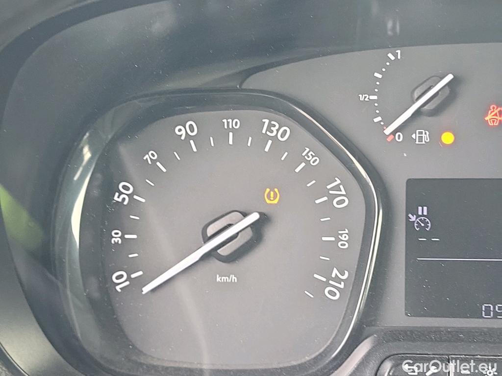  Opel  Vivaro OPEL  / 2019 / 4P / combi 1.5 Diésel 88kW (120CV) L Std Express #59