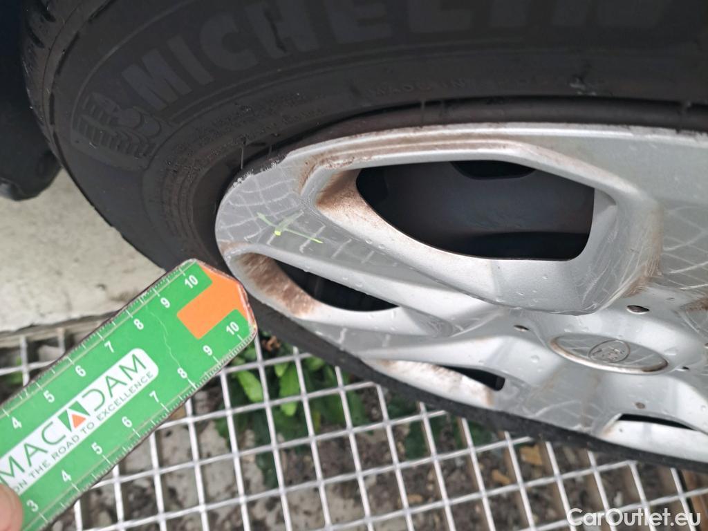  Ford  Transit FORD  Courier/2014/4P/furgón der.turis Van 1.5 TDCi 56kW Trend #25