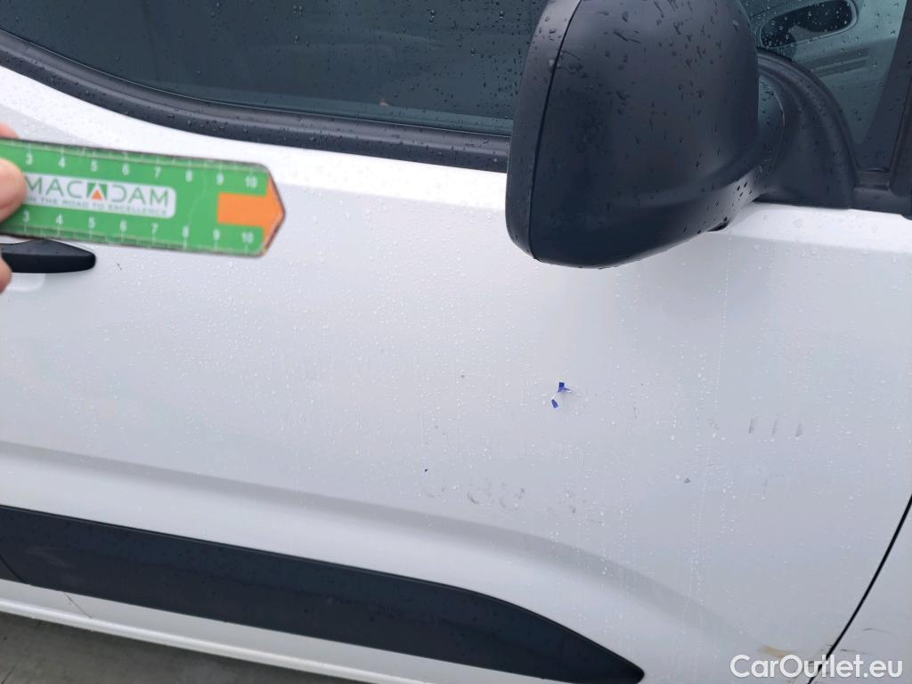  Citroen  Berlingo CITROEN  / 2018 / 4P / furgón derivado de turismo Doble Cab. Talla XL BlueHDi 100 CONTROL #53