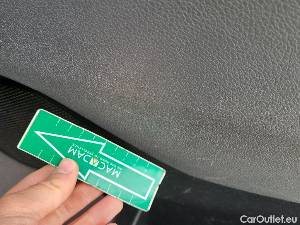  Opel  Vivaro OPEL  / 2019 / 4P / combi 1.5 Diésel 88kW (120CV) L Std Express #40