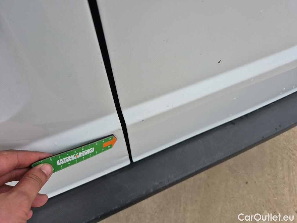  Mercedes  Vito MERCEDES-BENZ  / 2014 / 4P / furgón 110CDI 75kW furgón Pro compacta #18