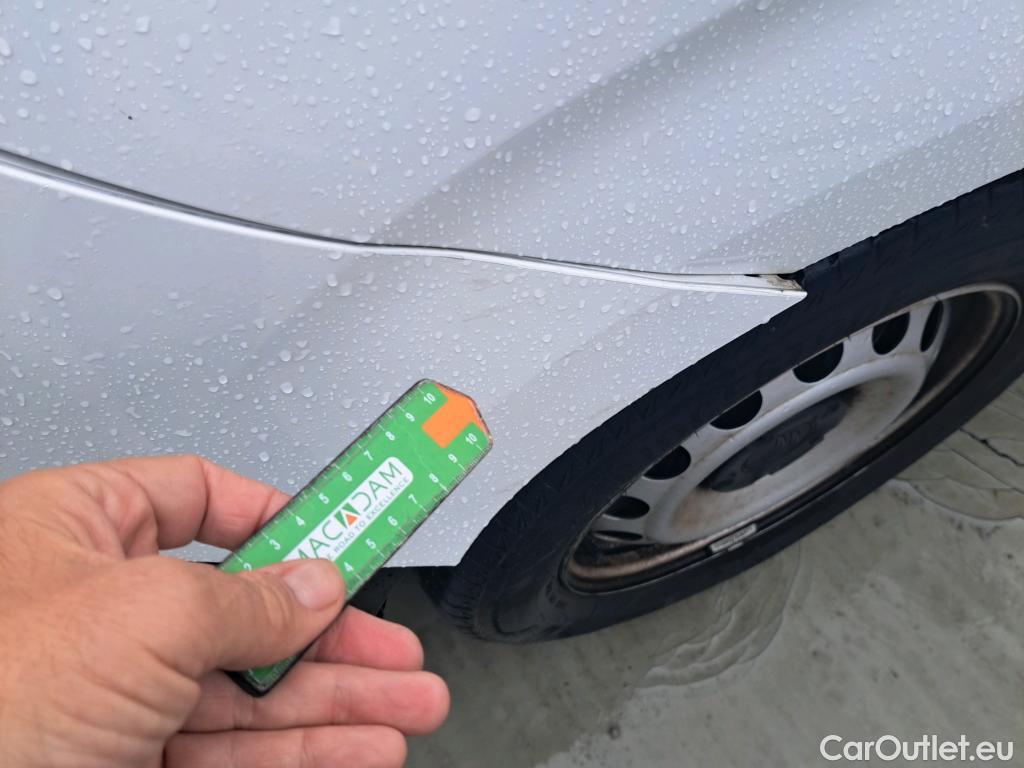  Citroen  Berlingo CITROEN  / 2018 / 4P / furgón derivado de turismo Doble Cab. Talla XL BlueHDi 100 CONTROL #45