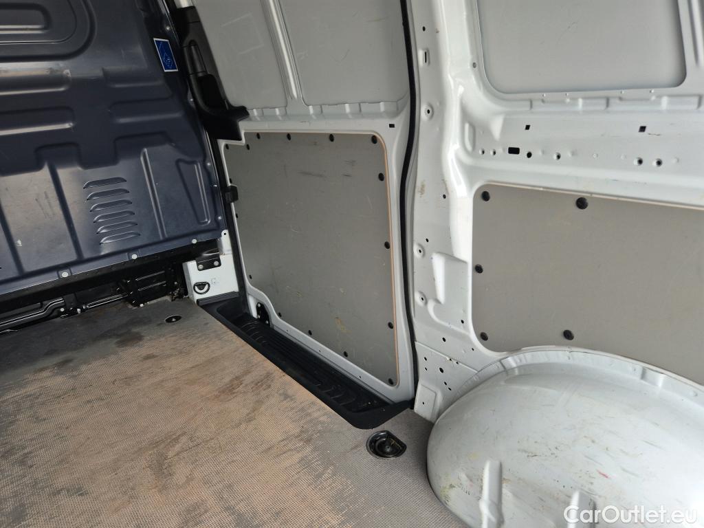  Mercedes  Vito MERCEDES-BENZ  / 2014 / 4P / furgón 110CDI 75kW furgón Pro compacta #35