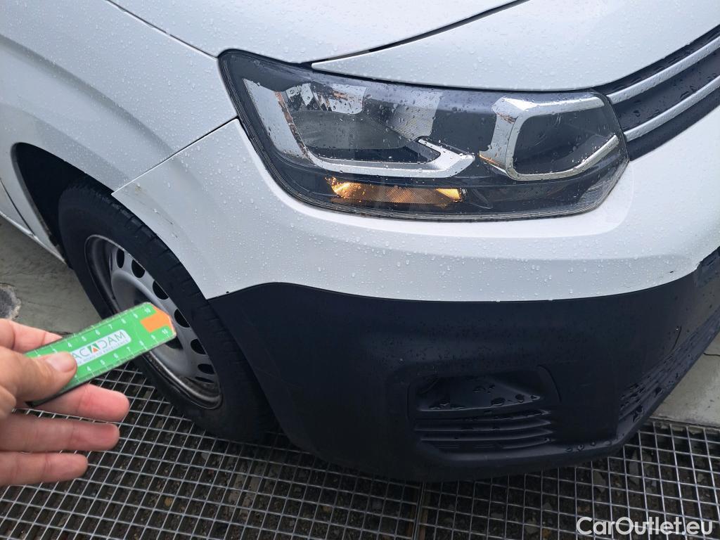  Citroen  Berlingo CITROEN  / 2018 / 4P / furgón derivado de turismo Doble Cab. Talla XL BlueHDi 100 CONTROL #39