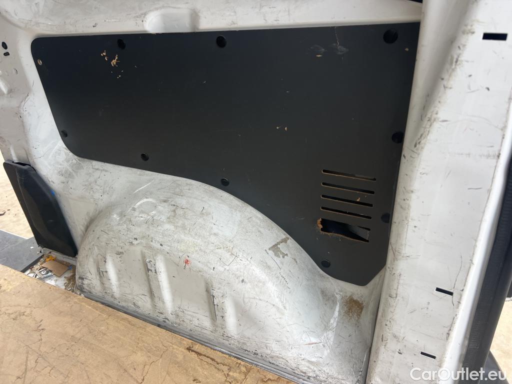  Citroen  Jumpy CITROEN  / 2016 / 4P / furgón Talla M BlueHDi 100 S&S 6v Control #38