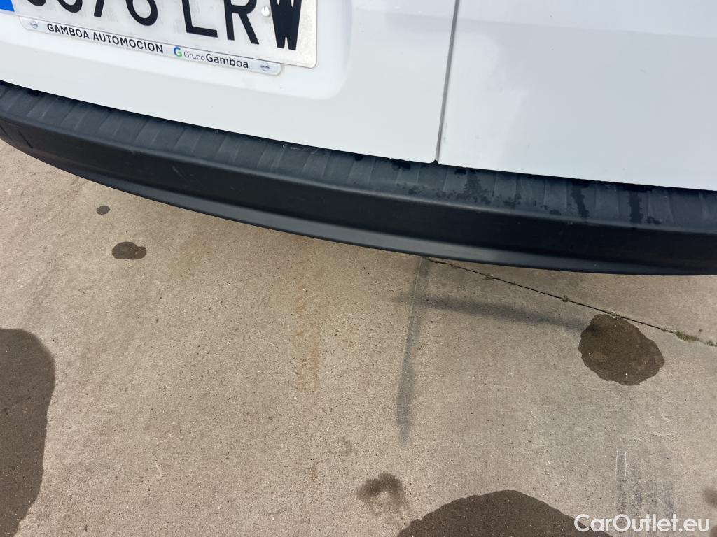  Nissan  NV200 NISSAN NV250 / 2019 / 4P / furgón 2pl 1.5dCi 85 kW (115 CV) L1H1 ÓPTIMA #20