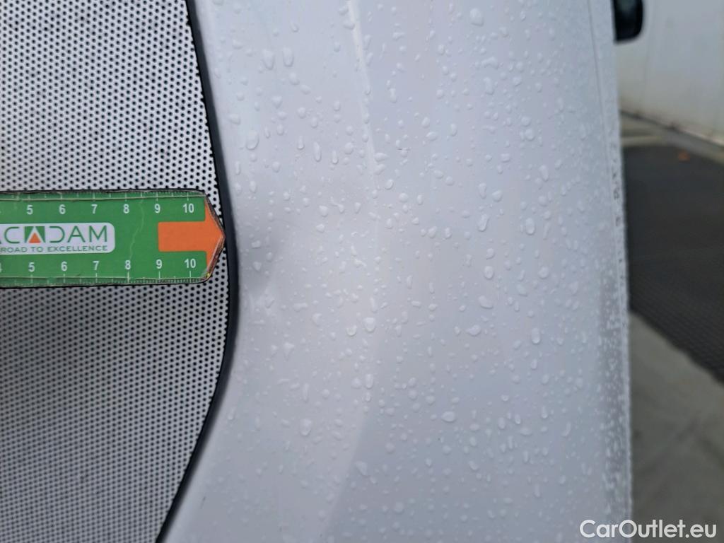  Citroen  Berlingo CITROEN  / 2018 / 4P / furgón derivado de turismo Doble Cab. Talla XL BlueHDi 100 CONTROL #16