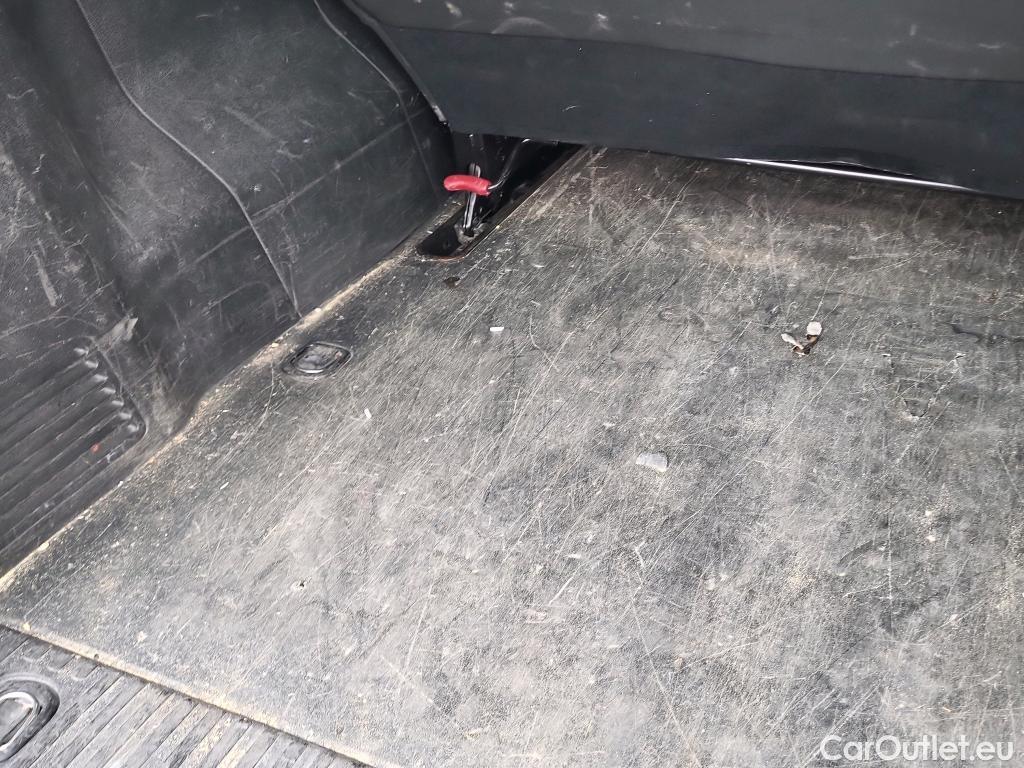  Opel  Vivaro OPEL  / 2019 / 4P / combi 1.5 Diésel 88kW (120CV) L Std Express #25