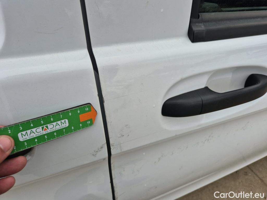  Mercedes  Vito MERCEDES-BENZ  / 2014 / 4P / furgón 110CDI 75kW furgón Pro compacta #24