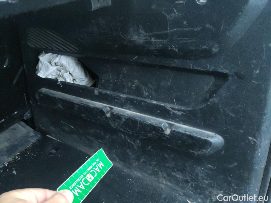  Peugeot  RIFTER PEUGEOT  / 2018 / 4P / combi Active Standard BlueHDi 73kW (IND) (CX2) #17