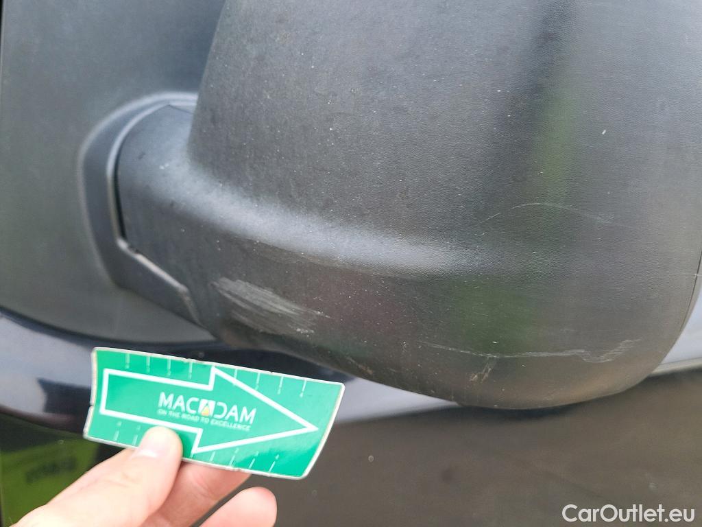  Opel  Vivaro OPEL  / 2019 / 4P / combi 1.5 Diésel 88kW (120CV) L Std Express #61