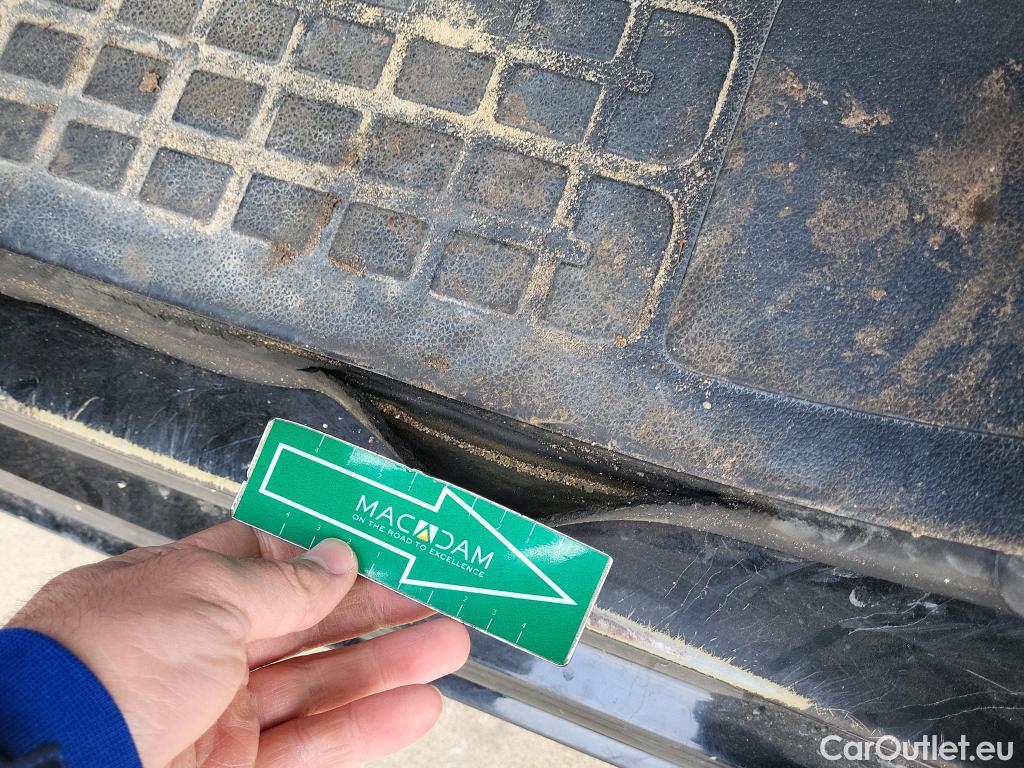  Opel  Vivaro OPEL  / 2019 / 4P / combi 1.5 Diésel 88kW (120CV) L Std Express #32