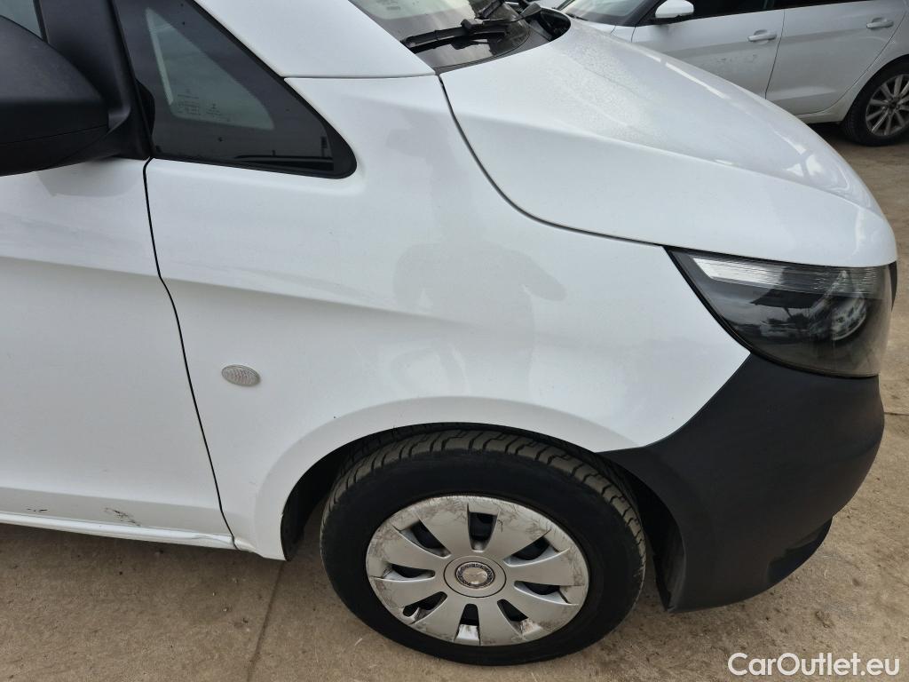  Mercedes  Vito MERCEDES-BENZ  / 2014 / 4P / furgón 110CDI 75kW furgón Pro compacta #47