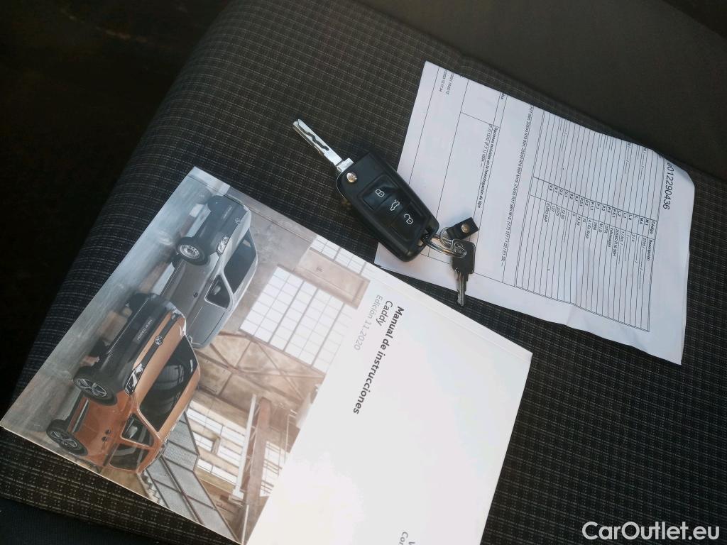  Volkswagen  Caddy VOLKSWAGEN  / 2020 / 4P / combi Kombi 2.0 TDI 75kW (102CV) (CX) #38